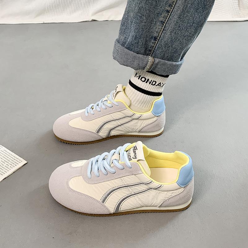 2025 new German training shoes women's casual shoes spring and summer popular versatile little white Forrest Gump shoes flat sports board shoes