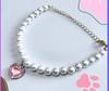 Perlenbestickte Katzenhalskette mit herzförmigem Acryl-Anhänger Verstellbare Länge Luxuriöser Stil Haustierhalsband für Katzen und kleine Hunde
