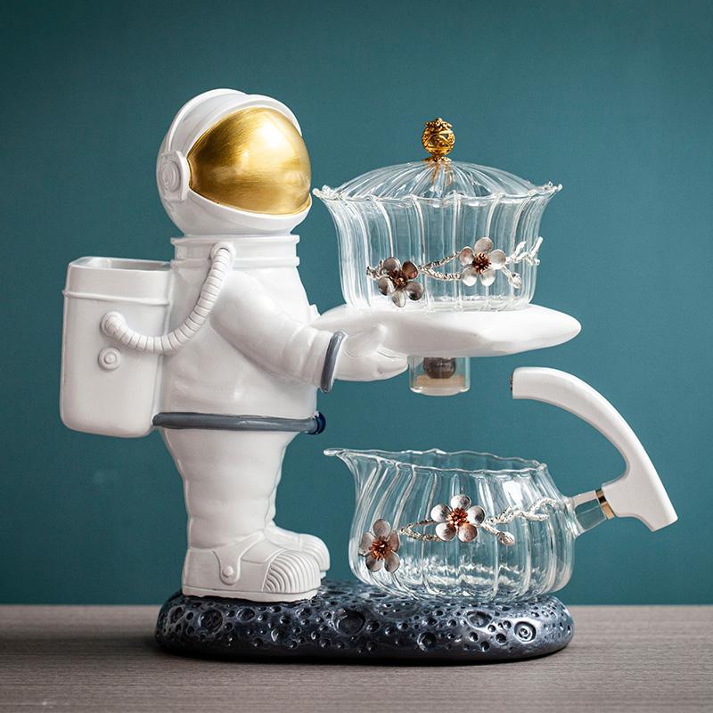 New Astronaut Creative Fish Magnetic Teapot Glass Lazy Automatic Tea Making Household Pu'er Oolong Tea Set Infuser Drinking
