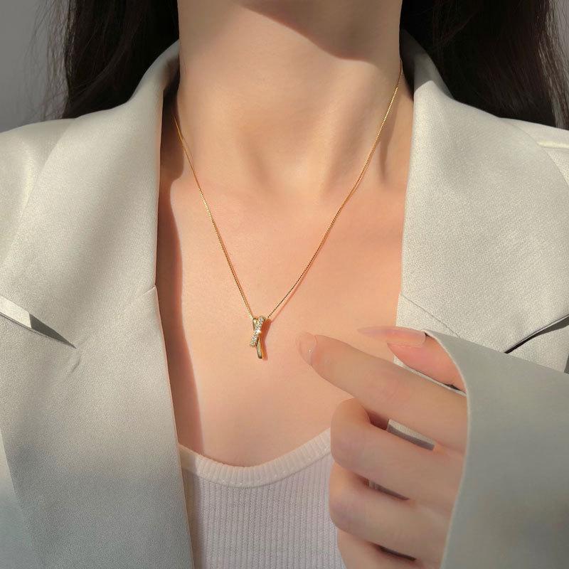 Linked Necklaces Are Cold and Individualistic Women's Simple Collarbone Chains Light Luxury Niche Temperament