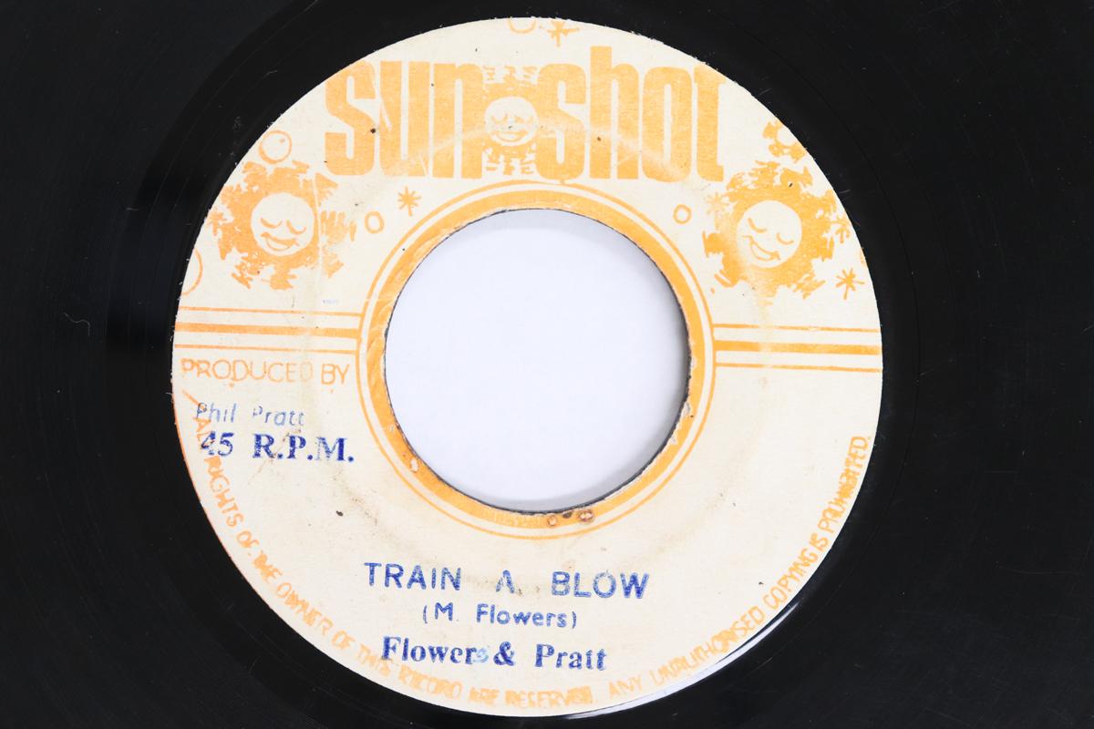 

7inch Record FLOWER PRATT Train A Blow NONE SUNSHOT 1974 Jamaica Reggae Ska Dub Used