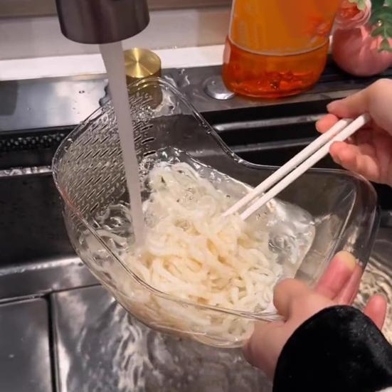 Drain Basket Portable Fruit Colander Large Capacity Food Grade BPA Free Sink Drain Basket Strainer Vegetable Washing Bowl