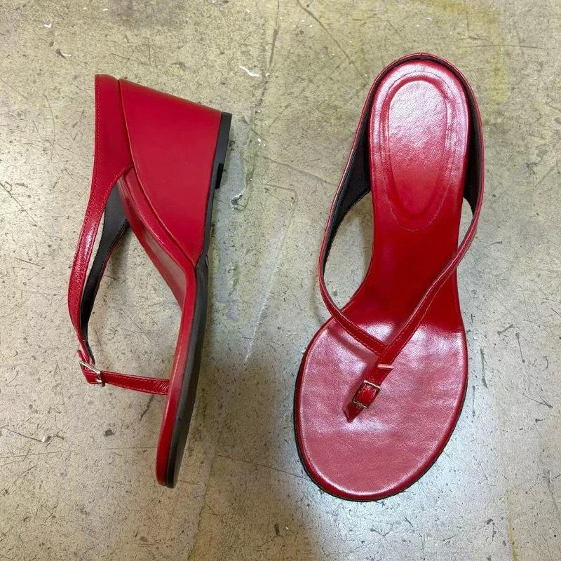Cowhide version~ niche red wedge heel flip-flops shoes women wear new thick-soled cool slippers 35