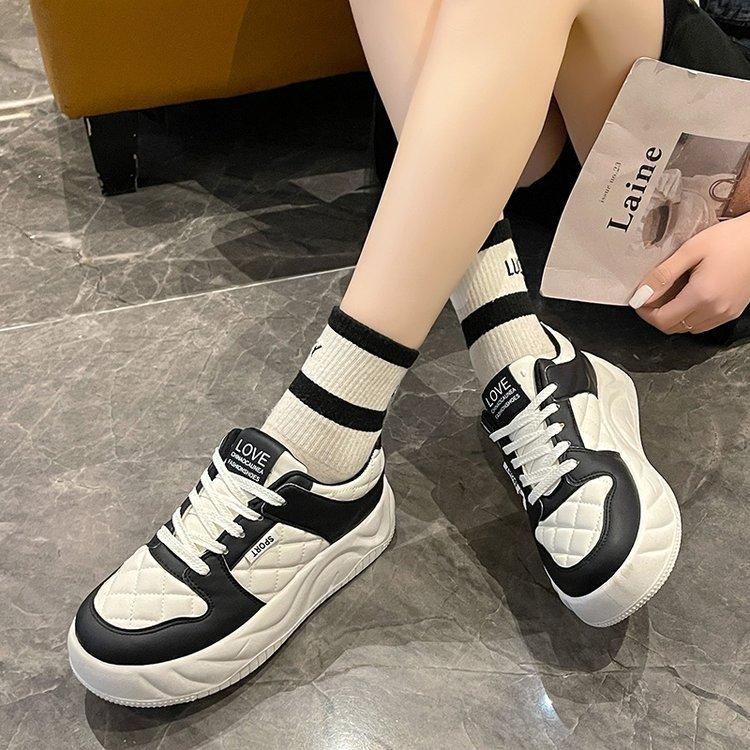 Spring and Summer New Platform White Shoes Women's Breathable Round Toe Platform Board Shoes Black and White Color Matching Bread Shoes Women's
