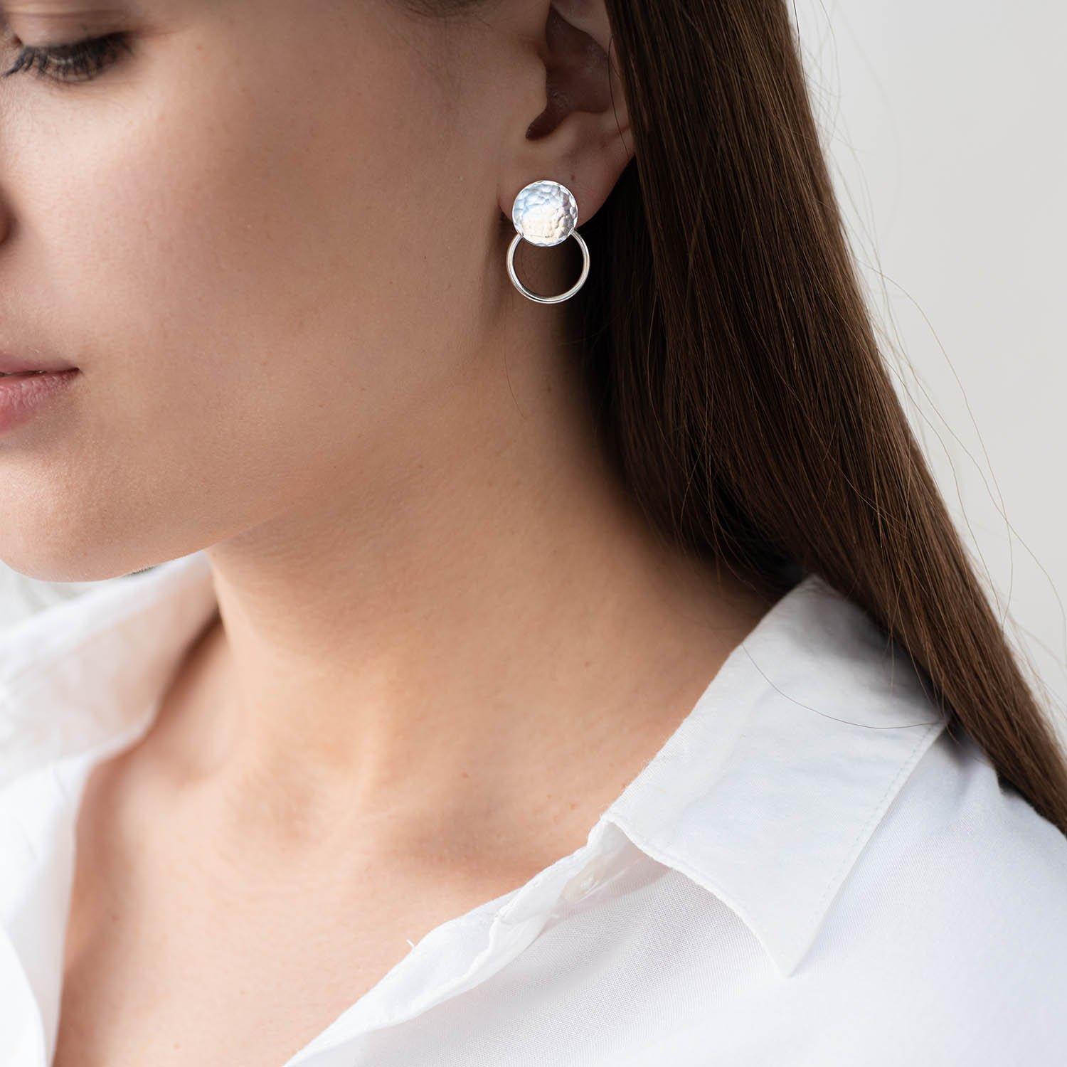 

Срібні сережки Сонячні зайчики Oniks 2.4 x 1.7 cm срібний