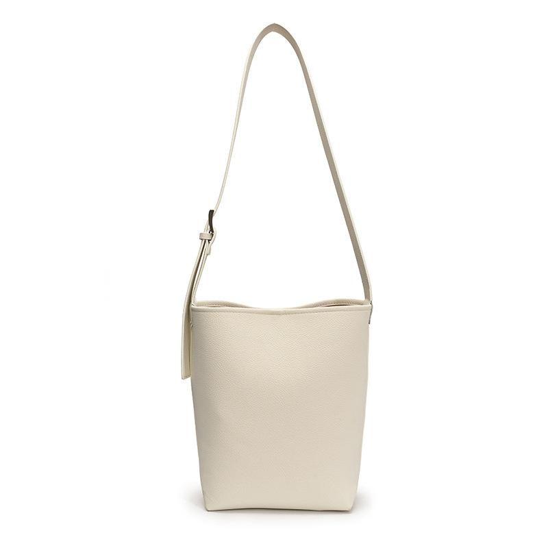Shoulder Bag Women's New Fashion Messenger Bag Simple Casual Versatile Bucket Bag Mother and Child Bag