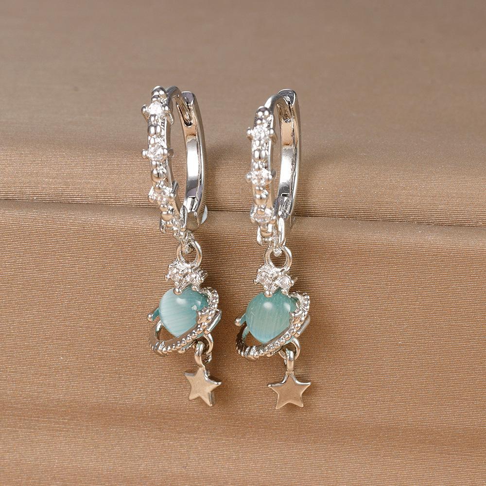 

Saturn Circle Earrings, Cool and Stylish with A Light Luxury Design, Simple and Fresh Artistic Earrings, Versatile Earrings with Temperament.