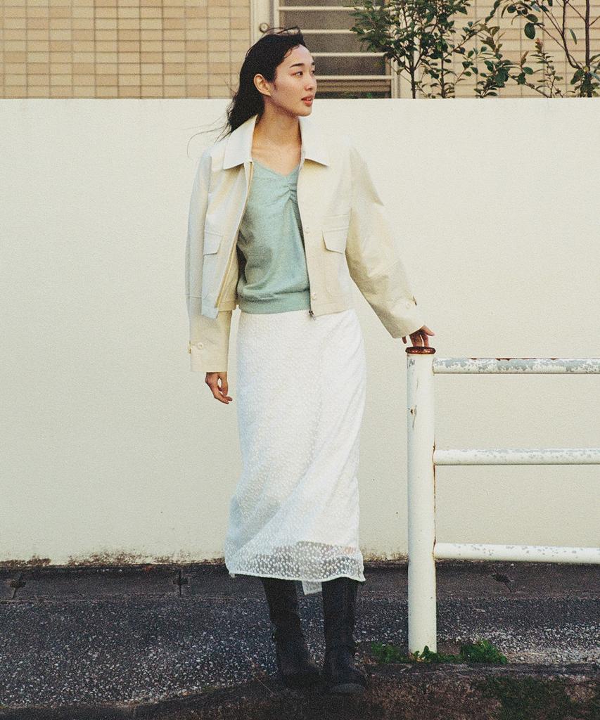 Manggomaenipeullijeu Rosy Lace Skirt_Ivory