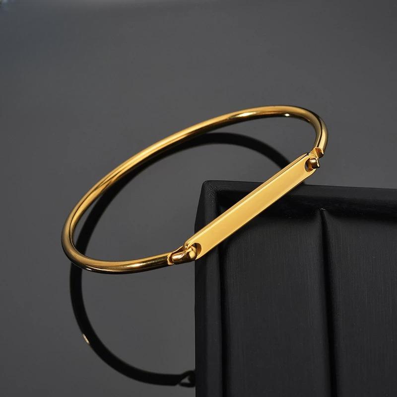 Hand-decorated Customized Bracelets Engrave Name Bracelet Cuff Bangle Stainless Steel Engrave Bangles for Women
