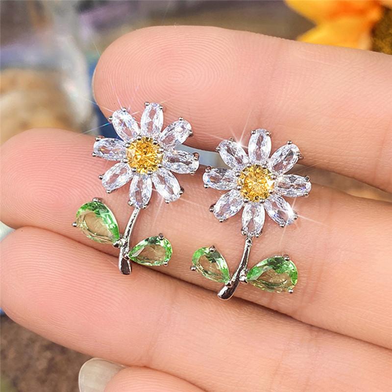 

Серьги-гвоздики Sterling Daisy с зеленым листом и желтым цветком, модные аксессуары для ушей для вечеринки, модные серьги с фианитами