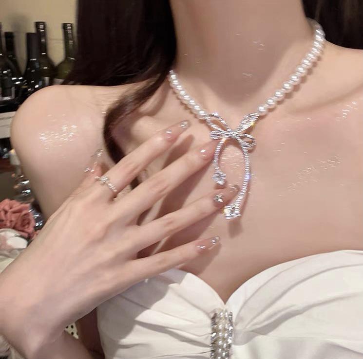 Colier cu pandantiv multistrat cu perle retro - Lanț elegant de lux ușor pentru claviculă pentru femei