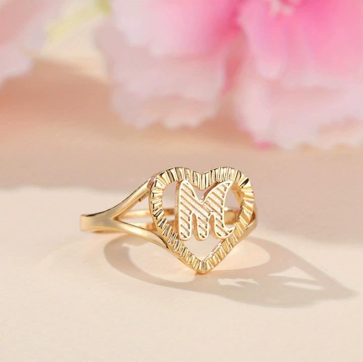 1pc Vintage Hollow 26 Letter Adjustable Ring Fashionable Casual Couple Accessory