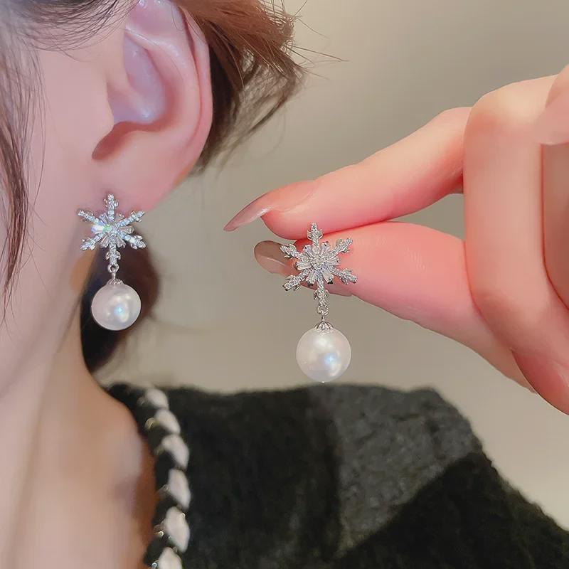 Zircon Snowflake Imitation Pearl Earrings - Light Luxury Silver Studs for Women