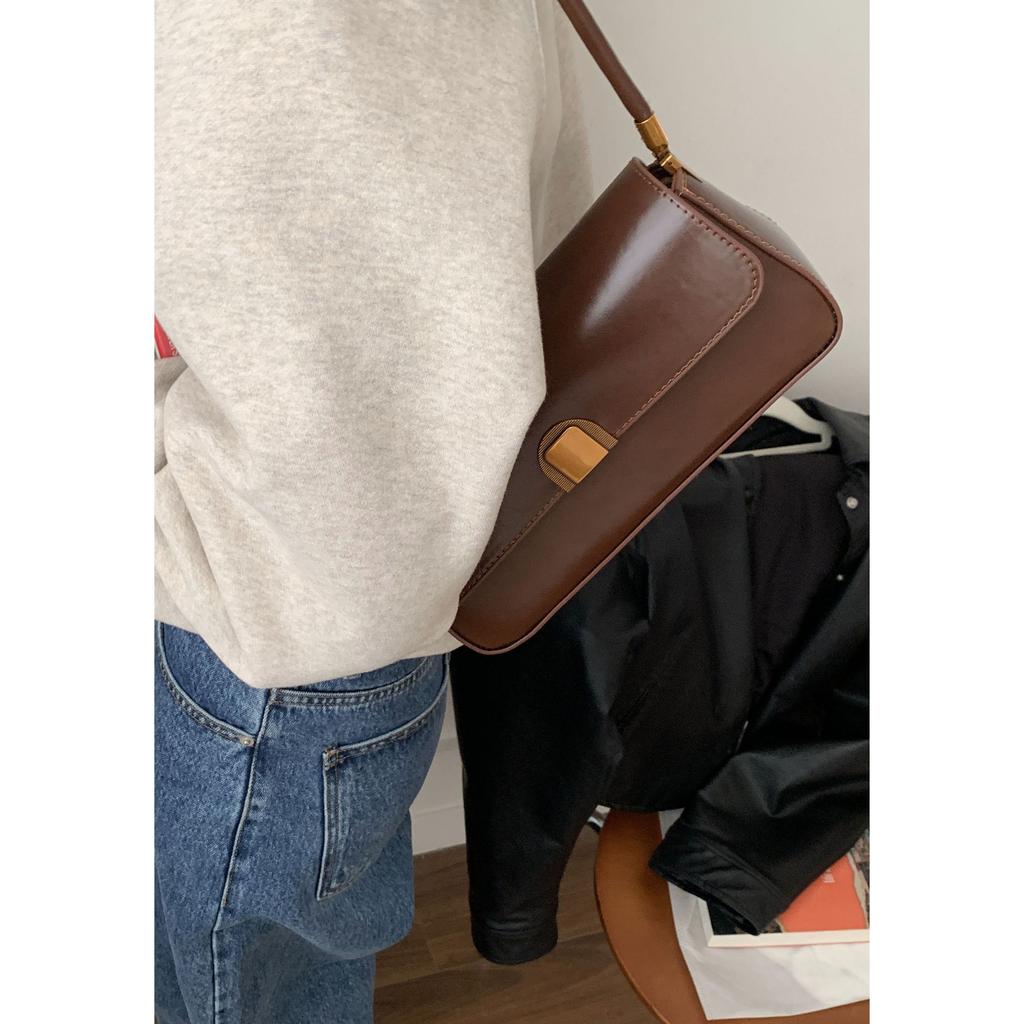 Retro niche handheld red bag women's 2025 new fashion commuter armpit bag shoulder bag one piece dropship