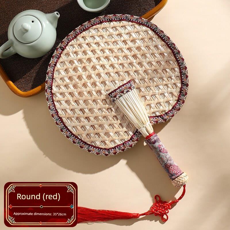 Household Hand-Held Palm Leaf Fan, Sturdy and Durable, Portable for Summer, Hand-Woven, Traditional Style, Mosquito-Repelling Small Banana Leaf Fan