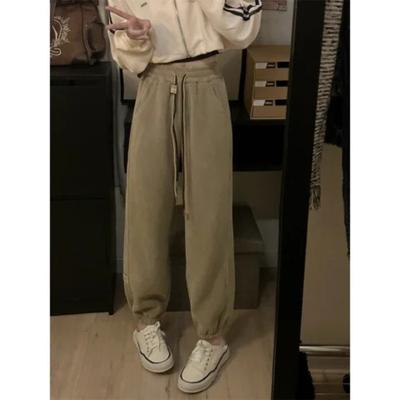 Alt giyim (Kadın) – Pantalon ve Kapriler