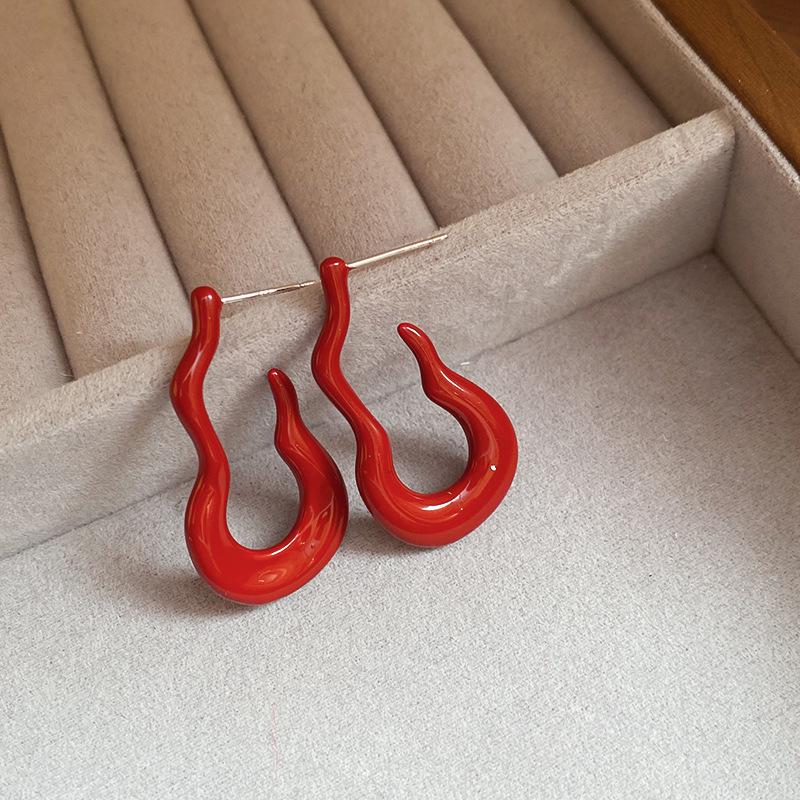 Red Bow Coin Purse Earrings: Silver Needle Retro Snake Lock Studs, New Year High-End Ear Jewelry.