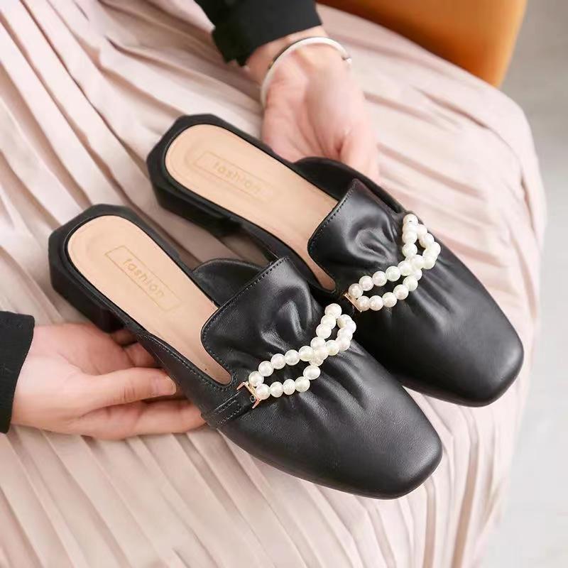 Fashion Women Slippers 2024 New Summer Fashion Slip on Flat Soled Cute Casual Outdoor Pearl Toe Square Toe Women Shoes