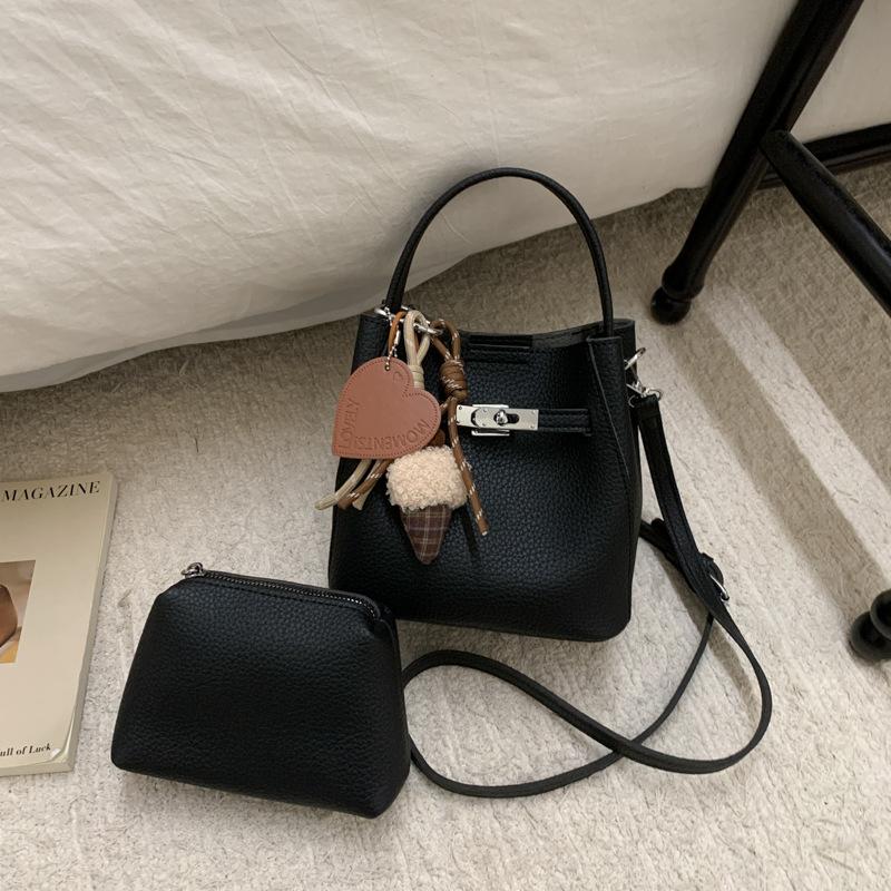 Премиум легкая роскошь узор личи портативная маленькая сумка женская 2 новые мягкая кожаная сумка-ведро универсальная сумка-кроссбоди для commuters no pendant