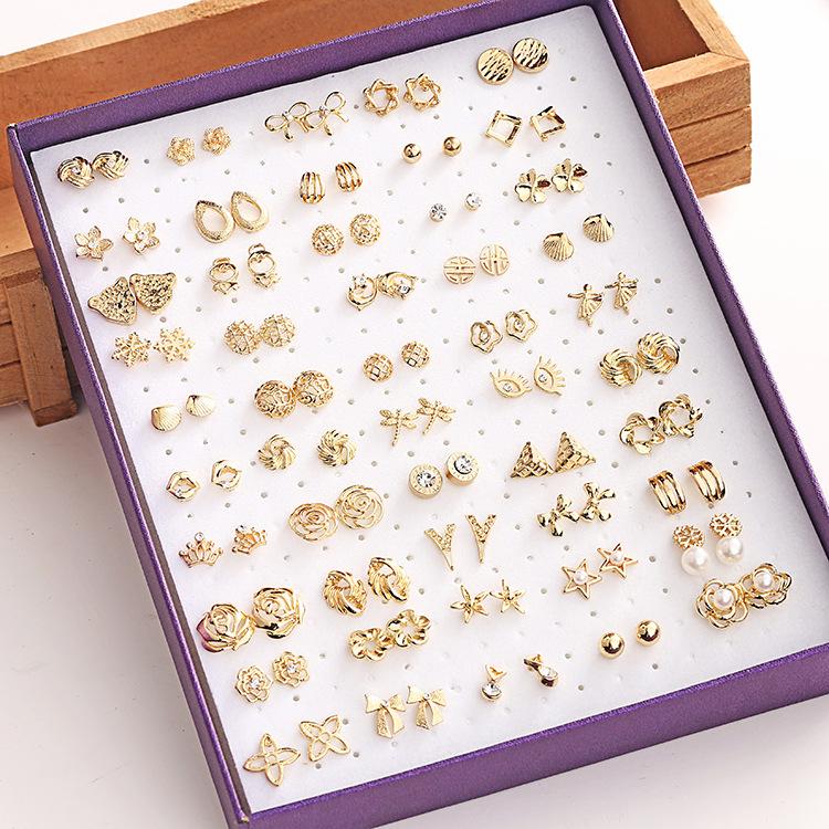 

50 Pairs Of Boxed Mixed Batch Small Stud Earrings, Fashionable Hollow Diamond Stud Earrings
