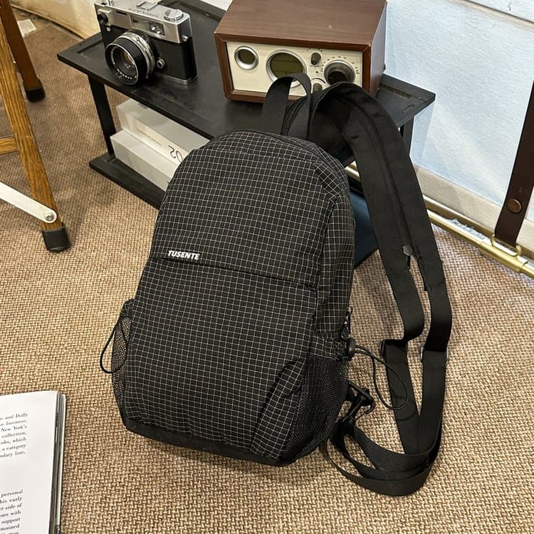 Outdoor lightweight checked nylon crossbody chest bag