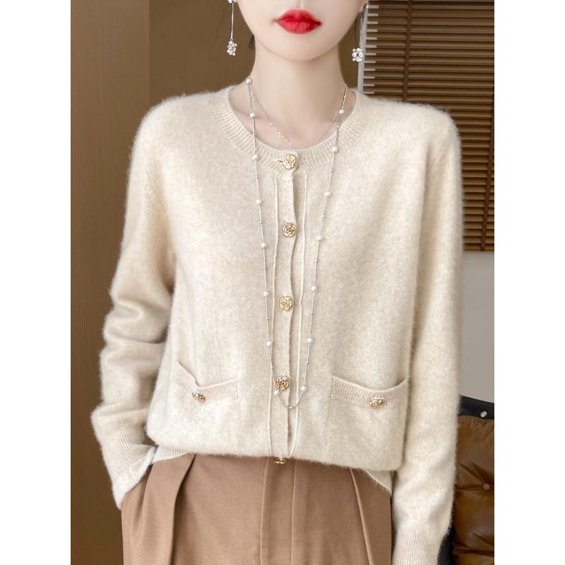 New Autumn and Winter Style Pure Wool Round Neck Knitted Cardigan for Women's Rose Button Pocket Cashmere Sweater Temperament Jacket