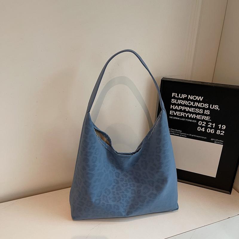 

Commuter retro matte leopard print bag 2025 autumn new fashionable large-capacity shoulder bag tote bucket bag