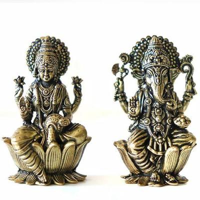 Idoles de Dieu en Laiton Pur | 2 Pouces | Petites Idoles pour Salle de Pooja - Décoration Intérieure | Voiture | Cadeaux de Pendaison de Crémaillère | Articles de Décoration (Ganpati & Laxmi Devi)