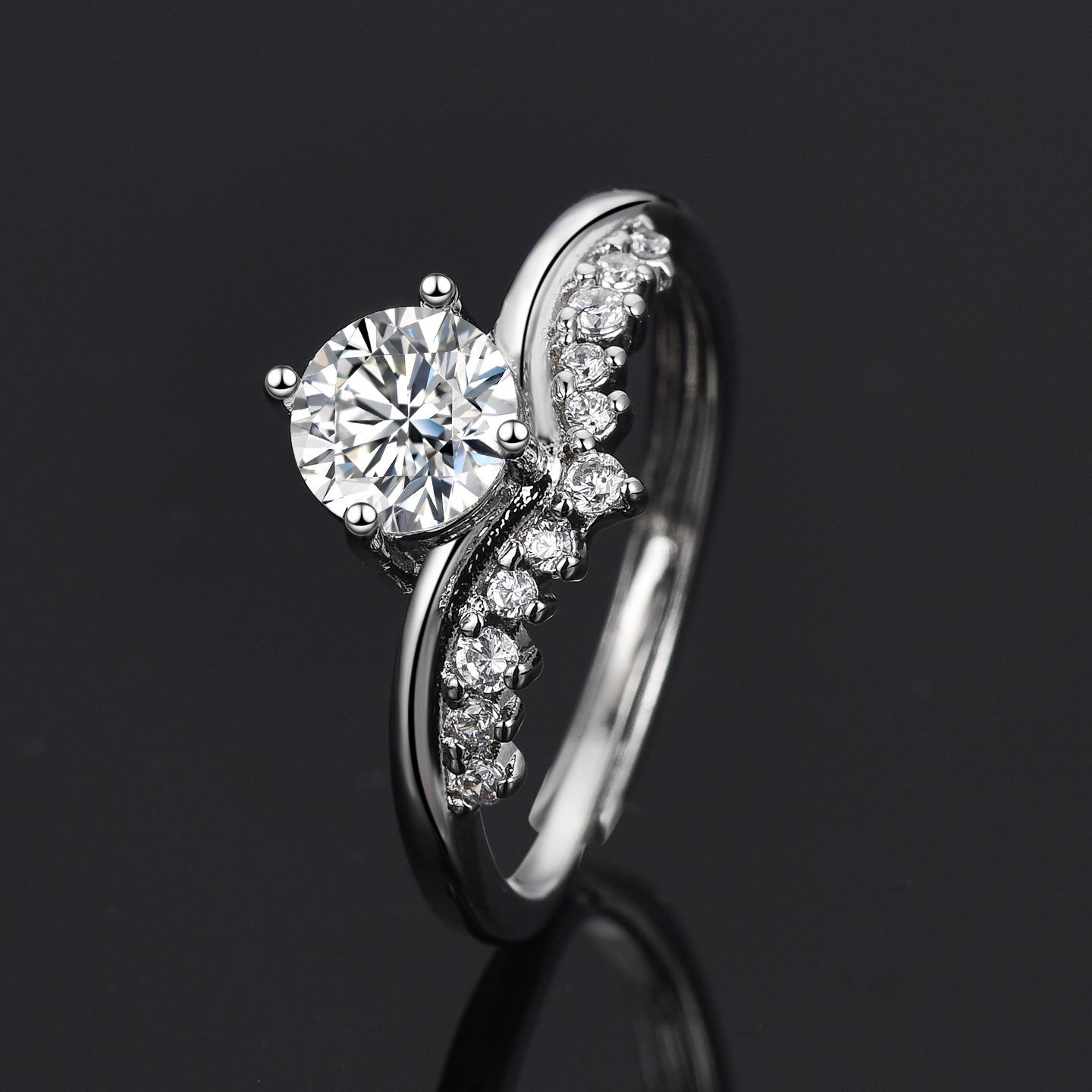 V-Shaped Crown Zircon 1 Carat Simulated Diamond Ring for Women – Elegant and Versatile Engagement Jewelry Adjustable Open Design