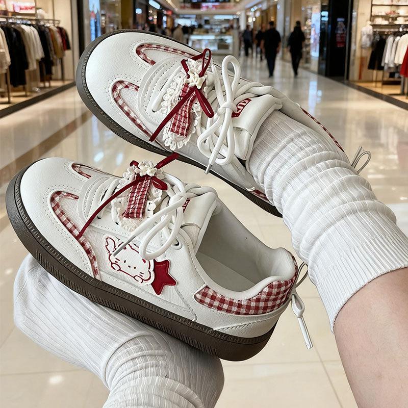 High value Korean thick baseplate shoes women's 2025 new versatile INS trendy little white shoes with skirts casual women's shoes