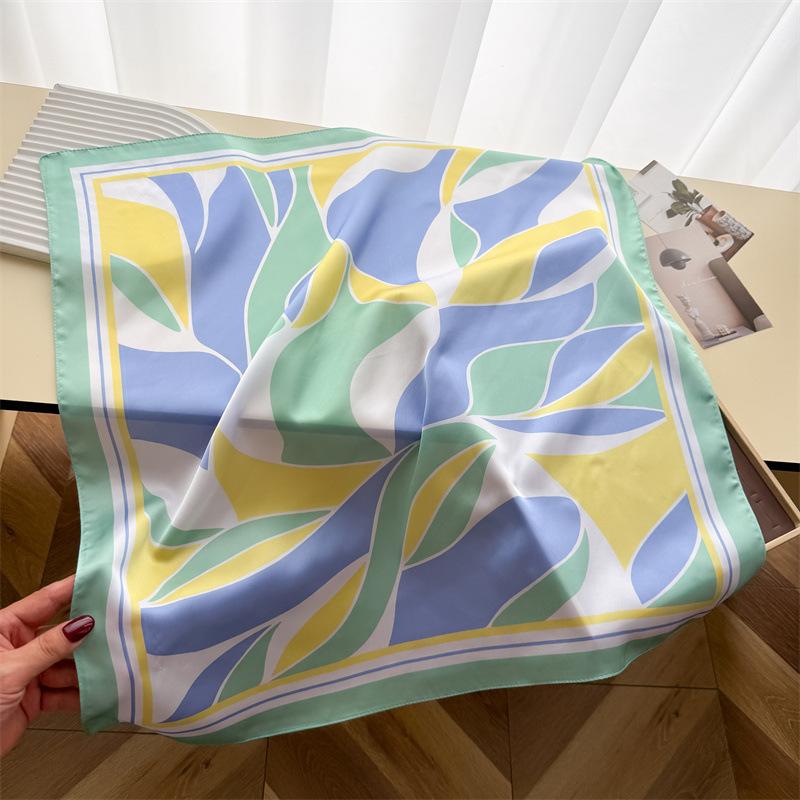 Fashion Versatile Simulation Silk Printed Silk Scarf Small Square Scarf Premium Shawl Sunscreen Neck Scarf Headscarf Scarf New