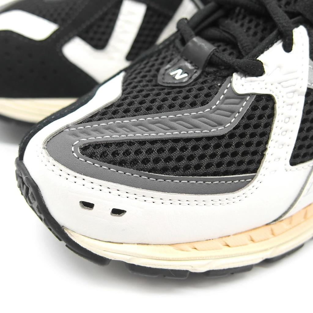 U1906NC U1906 Japanese Shoe Numerical [New Balance] BLACK/SEA SALT/MAGNET (Black/Sea Salt/Magnet, Size, Adult, Value, 24.0 Cm) [Used]