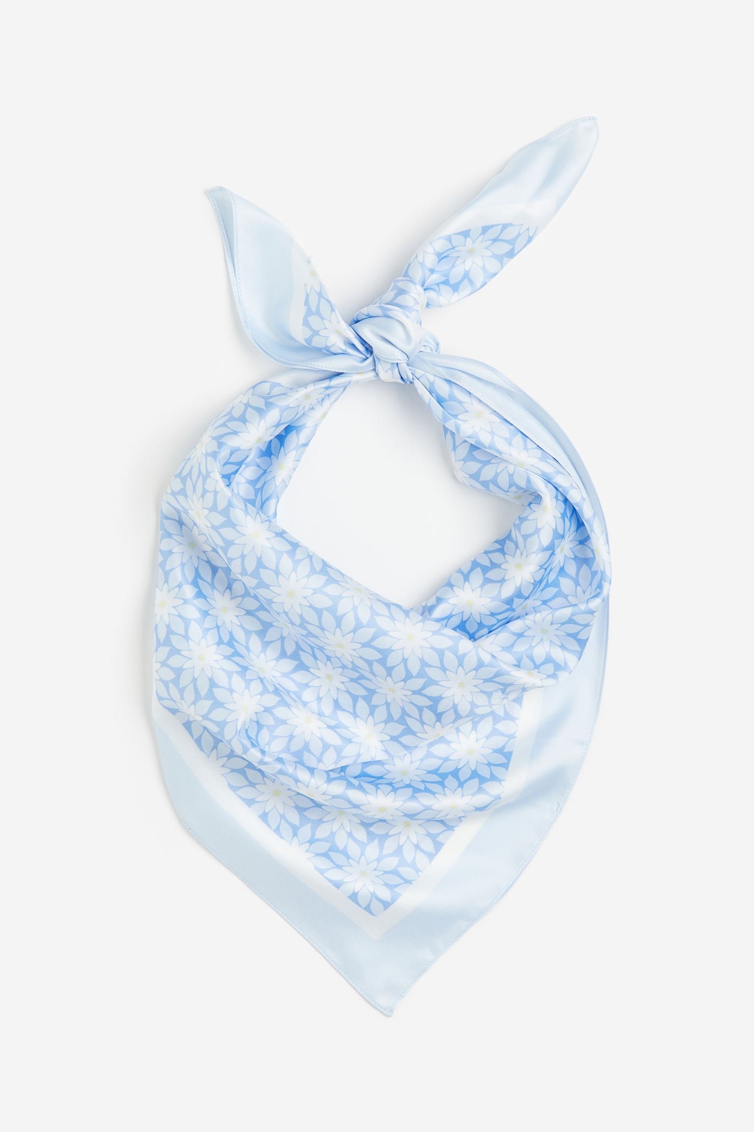 

Атласный шарф