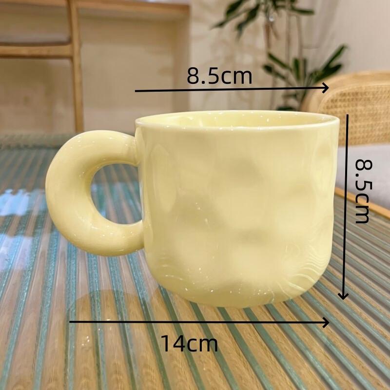 ZISIZ Cream Style Ceramic Mug with Lid and Spoon