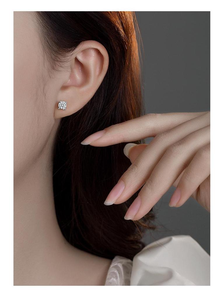 Banyan Tree S925 Silver Moissanite Bull Head Earrings - Classic Female Fashion Ear Jewelry