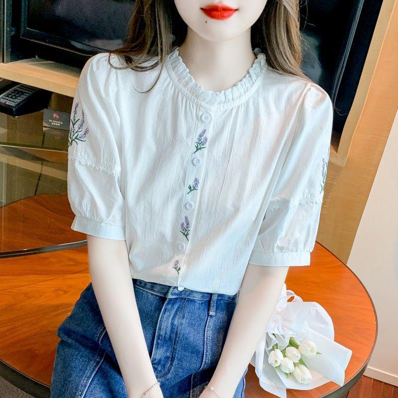 

Летняя женская хлопковая рубашка с вышивкой и пышными рукавами - Стильная, не старящая и свободного кроя M белый