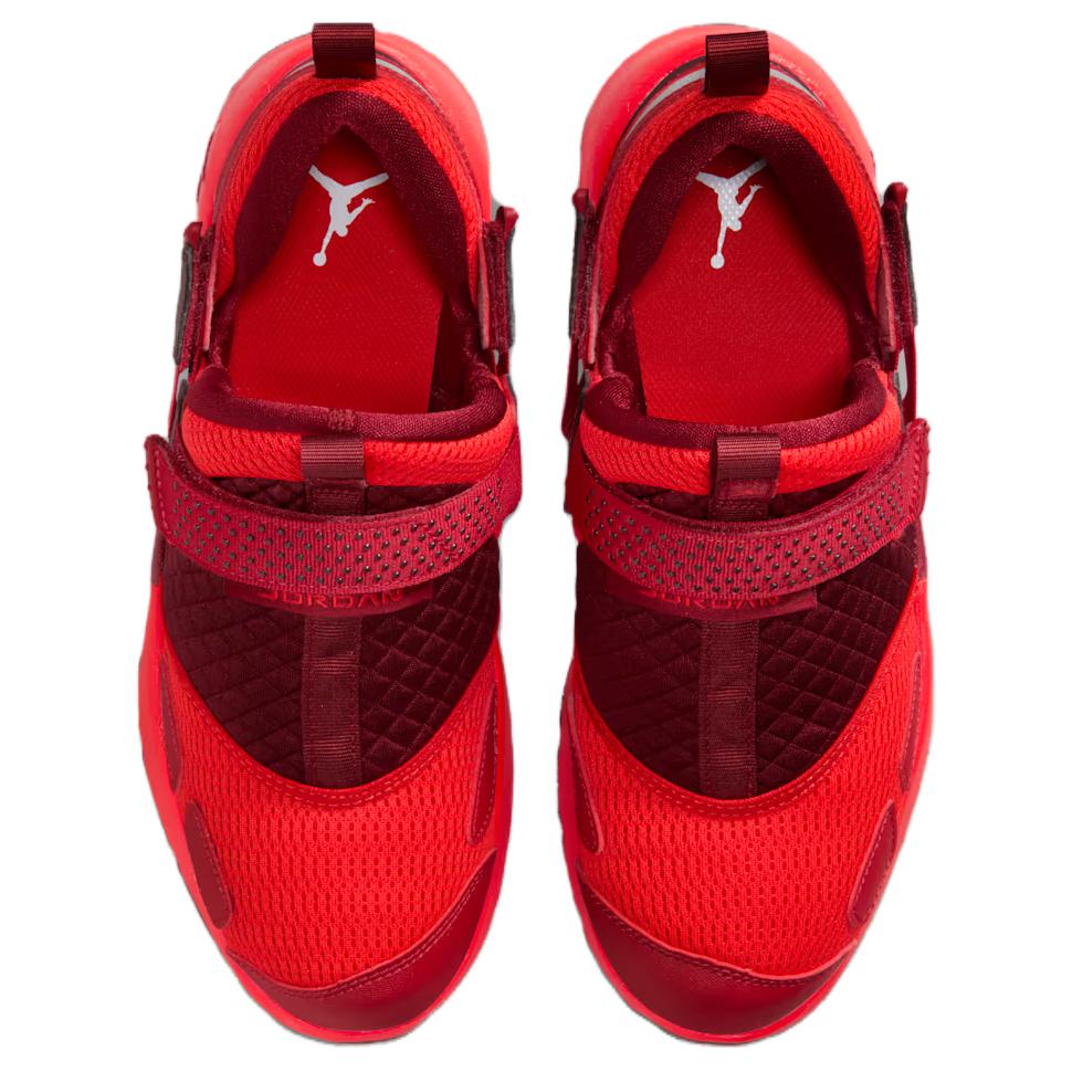 Air Jordan Jordan Trunner LX Chile Red Dámské tenisky Reflexní-Stříbrná Sierra-Červená Týmová-Červená HQ2164-601