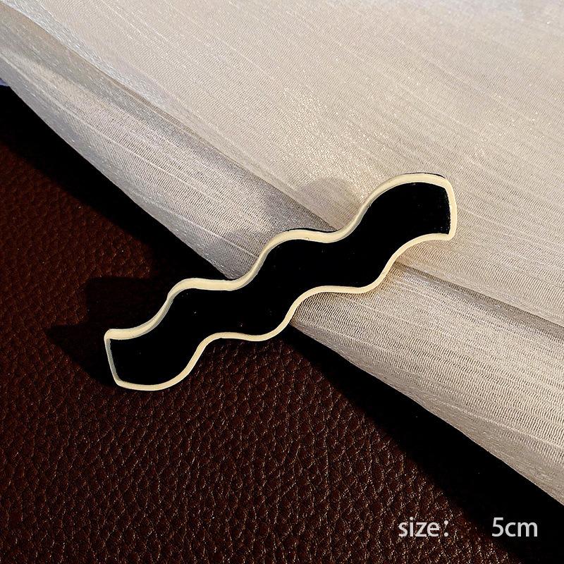 Traceless Hairpin Girl Instagram Checkerboard Black and White Hairpin Bangs Broken Hair Edge with Wavy Duck Beak Clip Vintage Hair Accessories