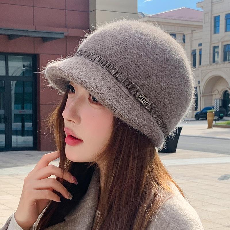 Autumn and Winter Mother Hat Women's Warm Duck Tongue Wool Hat Fashion Casual Cold Ear Hat