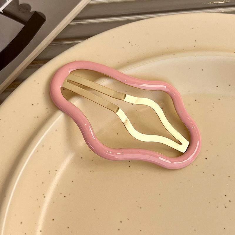 Fashion New Clouds Shaped Hollow Hair Clips Bangs Clip for Woman Girls Sweet HairPins Solid Geometry Barrettes Headdress