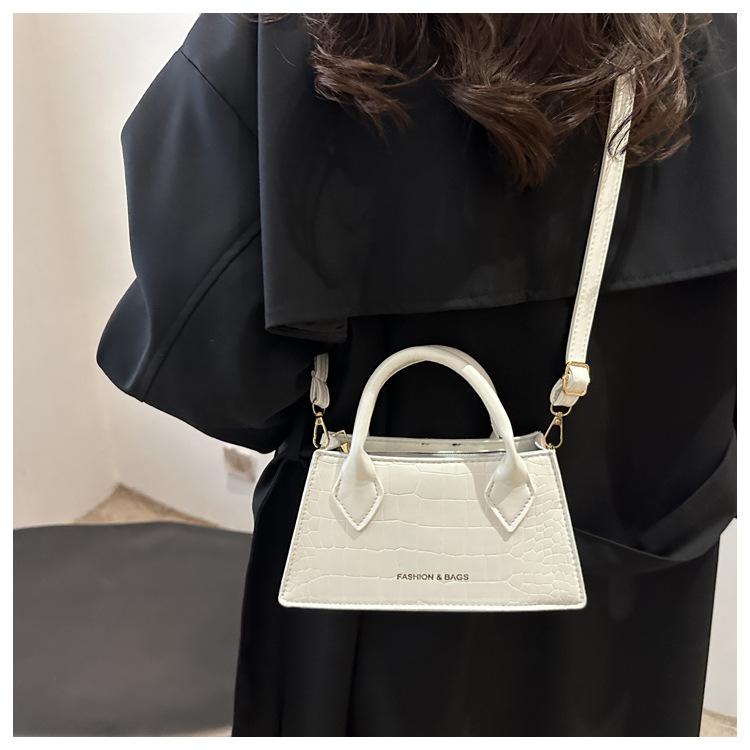 Chic Faux Leather Handbag for Women Minimalist Simple Style Shoulder Crossbody Bag