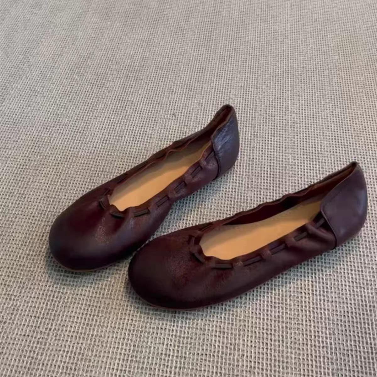 

Кожаные французские нишевые туфли на плоской подошве из мягкой кожи, женские осенние универсальные повседневные ленивые балетки с неглубоким вырезом на одном педале 40 коричневый