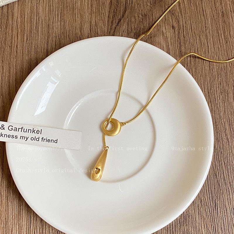 2025 Matte Silver Brushed Teardrop Necklace: Women's Long Retractable Fashion Accessory with Simple, Unique Design