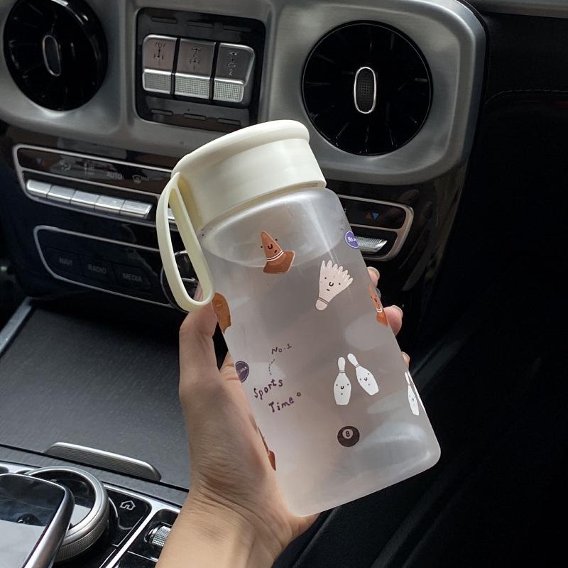 

Niche Refreshing Sports Golf Plastic Water Cup, Cartoon Badminton Accompanying Cup With Tea Leak Large Capacity 600ml