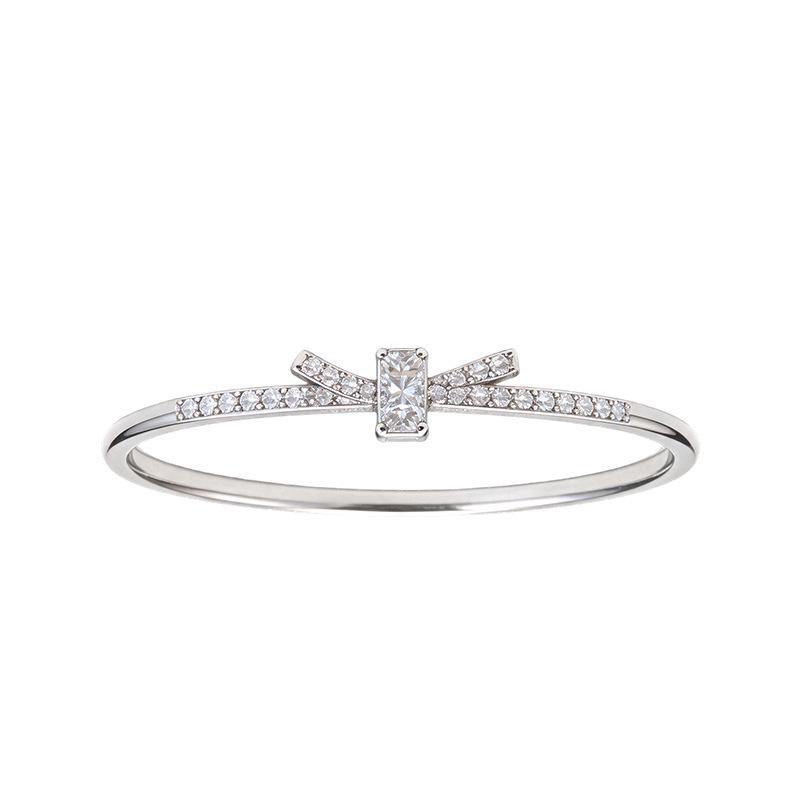 Crystal Butterfly Twisted Knot Bracelet: Light Luxury Design with Zirconia, Exquisite High-End Feel for Women