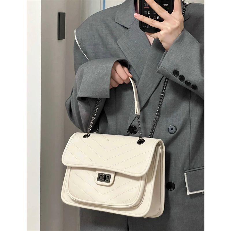 

Versatile ins large-capacity bag women s 2025 new fashionable Korean tote bag niche diamond chain stray bag separate shoulder strap белый
