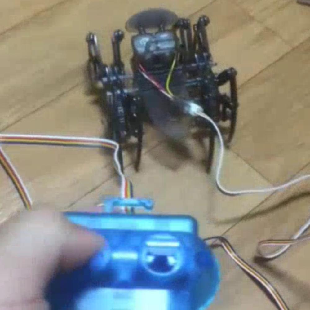 Academy Science Drátový/bezdrátový pavoučí robot s dálkovým ovládáním Stavebnice modelů