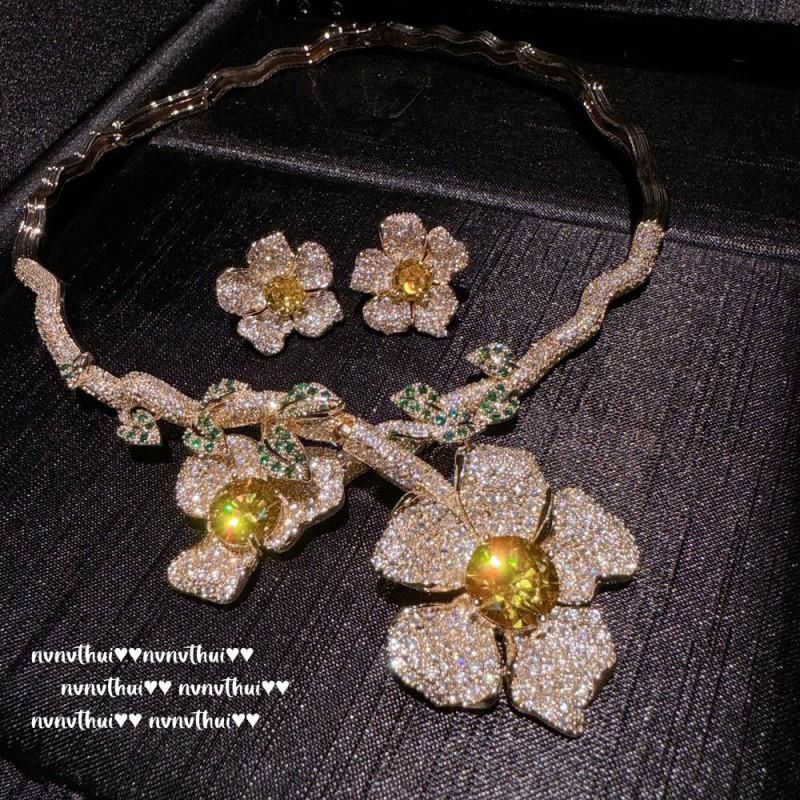 Vintage Floral Vine Necklace Earrings Set 18K Gold Plated Zirconia Jewelry Women French Retro Style