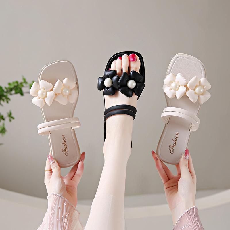 

Slippers women s summer new pearl flower flat bottom versatile wear fashion cool slippers can be worn in two ways 36/37