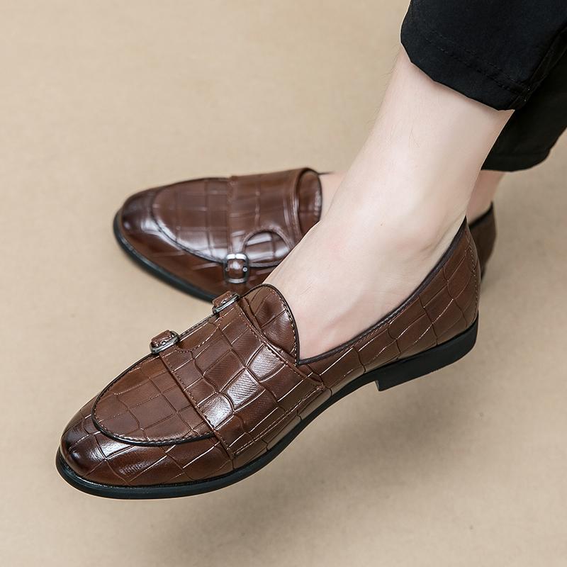 Mode Herren Spitzleder Schuhe Modisches Doppel-Schnallen-Design Hochzeitsparty Outdoor Freizeit Business Walk Herren Trend Loafer